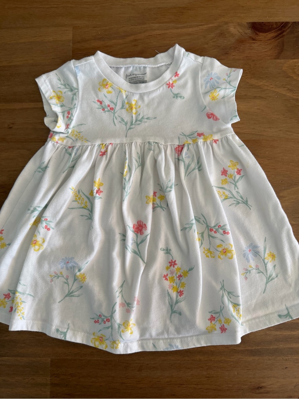 First Impressions White Floral Short Sleeve Dress with Pastel Flowers Size 12-18